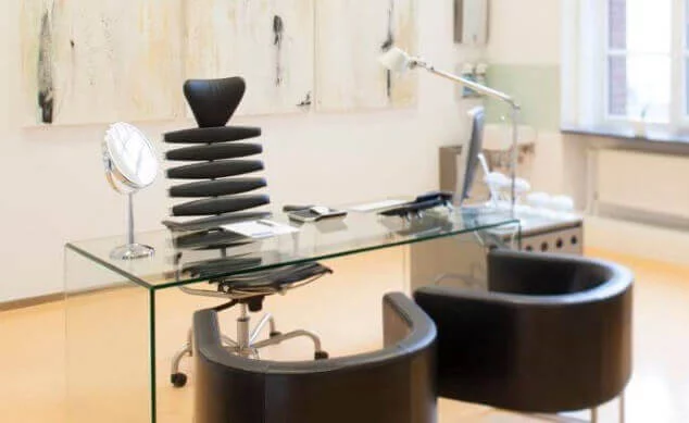 Klinik am Pelikanplatz, EMTONE-Behandlung in Hannover, Dr. Entezami